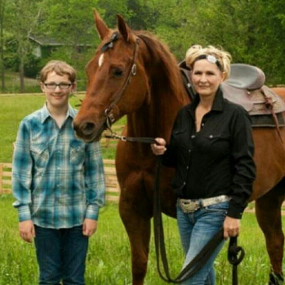 Hi! I'm Mary Alice "Bubbles Fashion Addict" - Picture 2 of 8